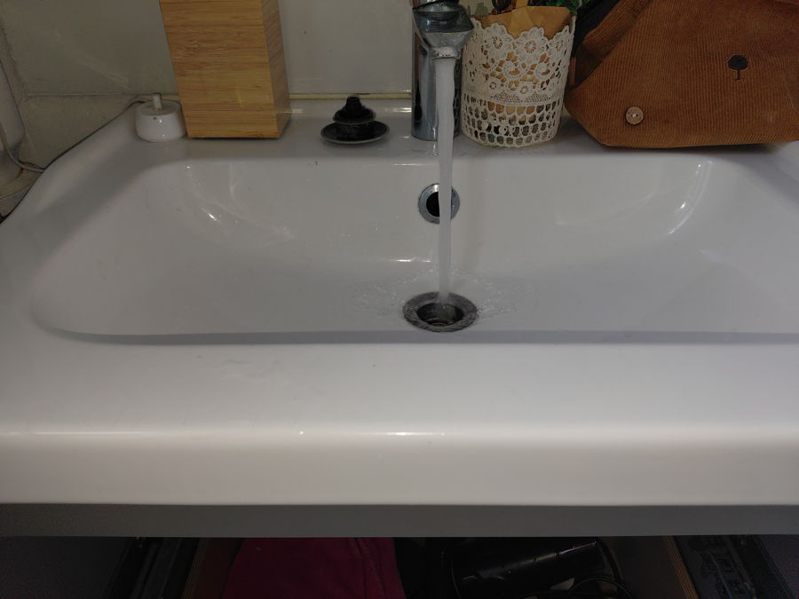 Remplacement du siphon et des flexibles sous un lavabo — photo 3