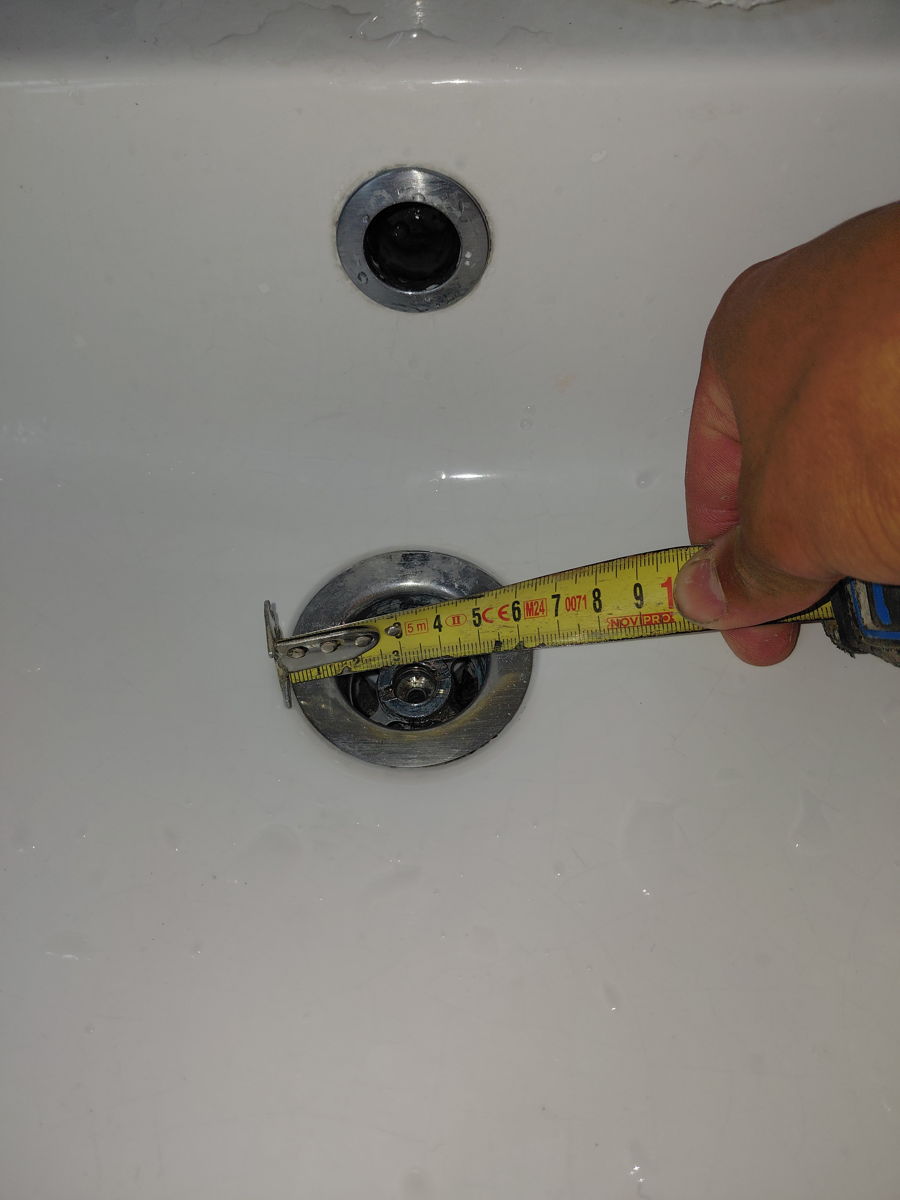 Remplacement du siphon et des flexibles sous un lavabo — photo 4