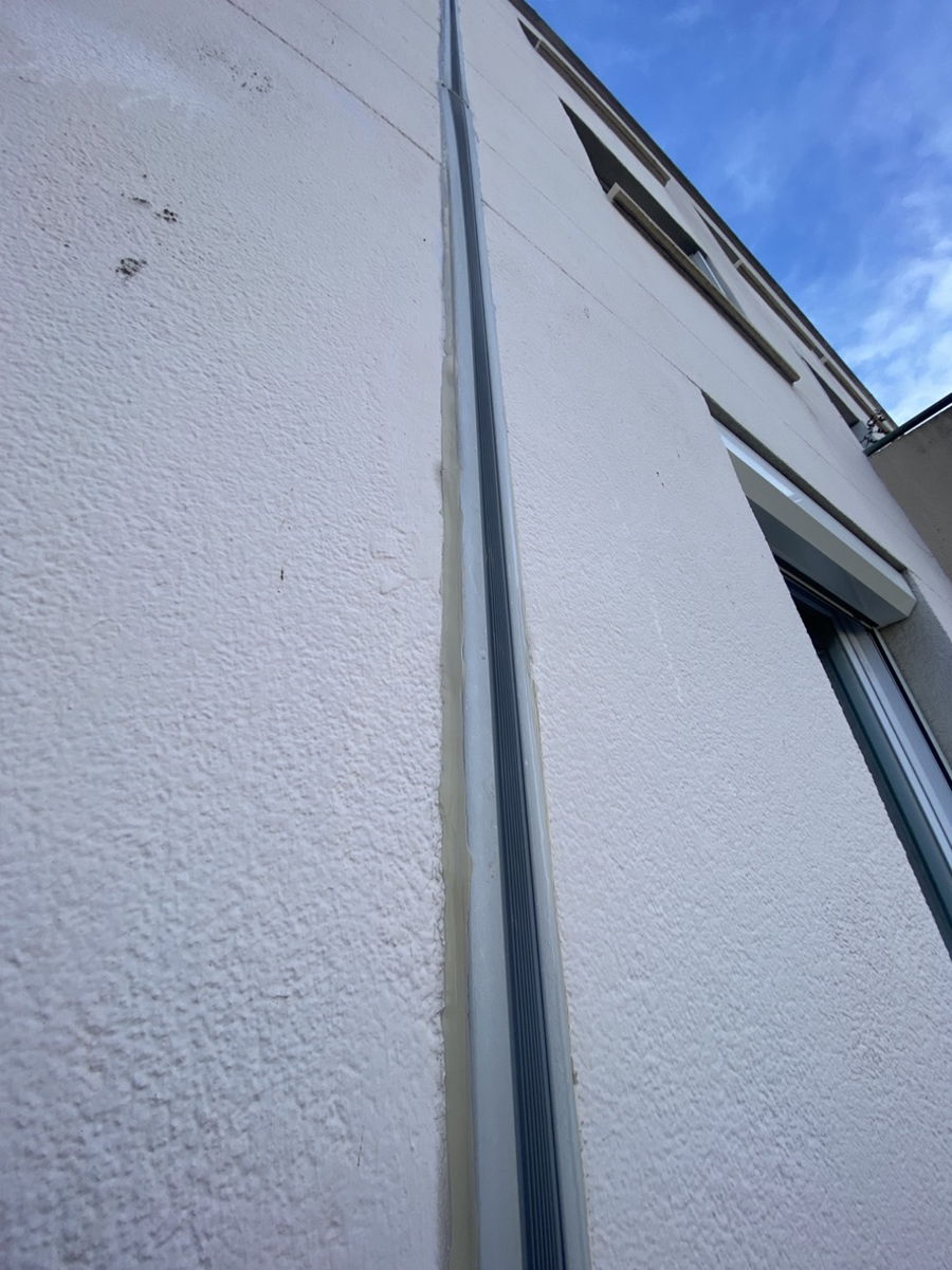 Arrivé sur le site, nous avons mis  un système de corde nous permettant de nous — photo 16
