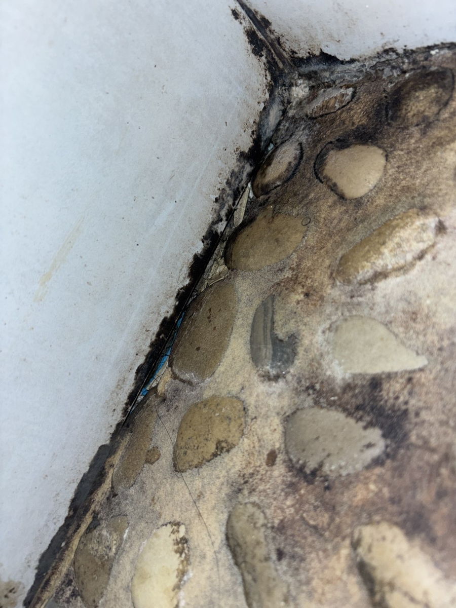 Accès appartment MARA , test humidité à plusieurs endroit sur mur mitoyen à chaq — photo 9