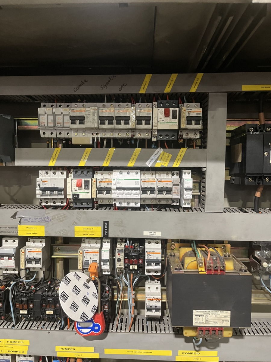 Remplacement des alimentations électriques en 150 mm² à Puteaux — photo 3