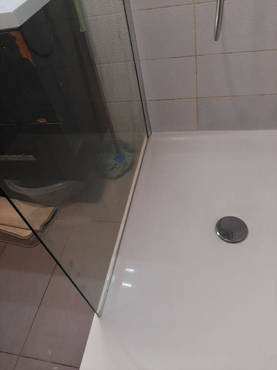 Une douche bien étanche, ça commence par des joints impeccables. 💧 — photo 4