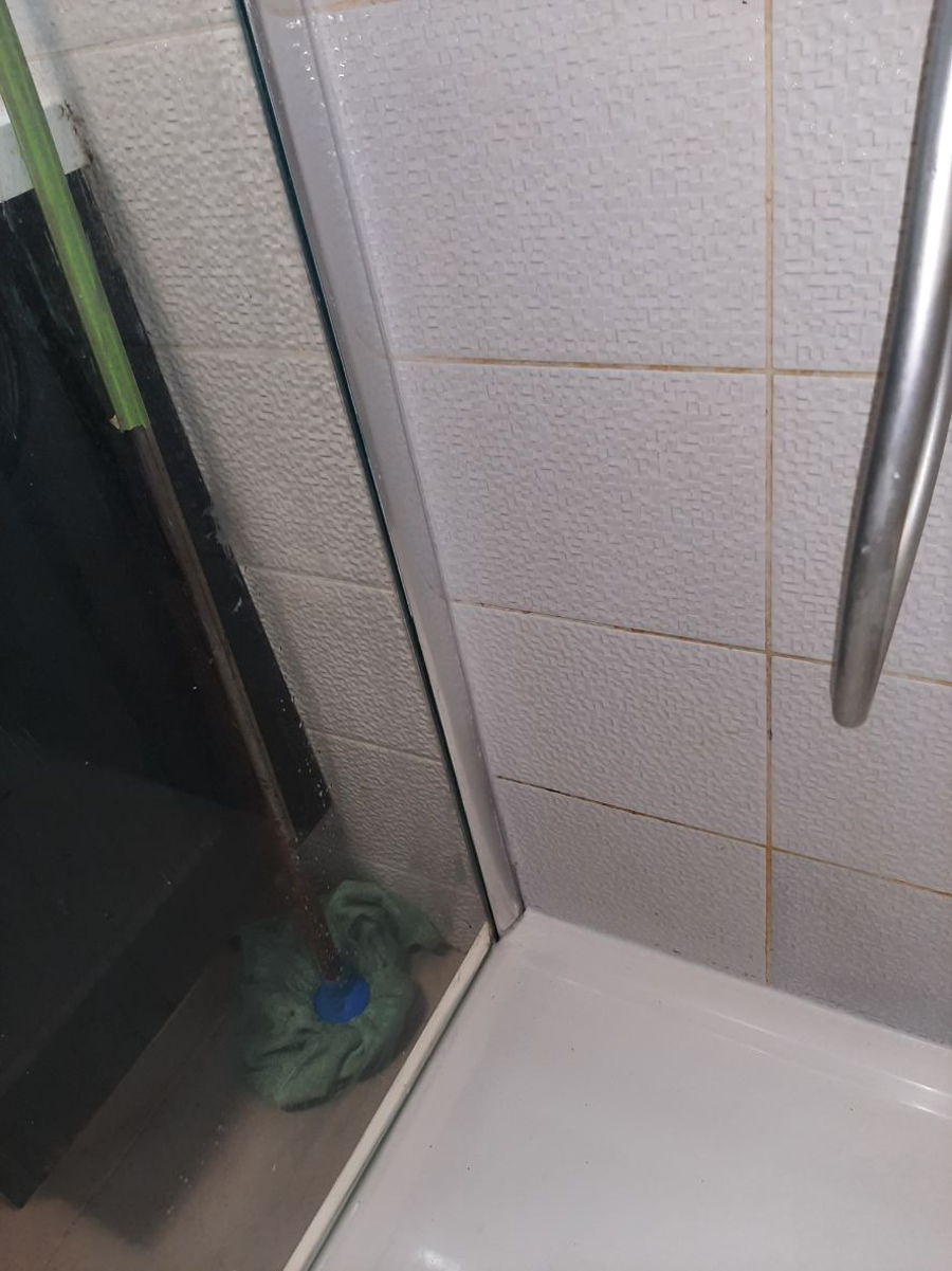 Une douche bien étanche, ça commence par des joints impeccables. 💧 — photo 5