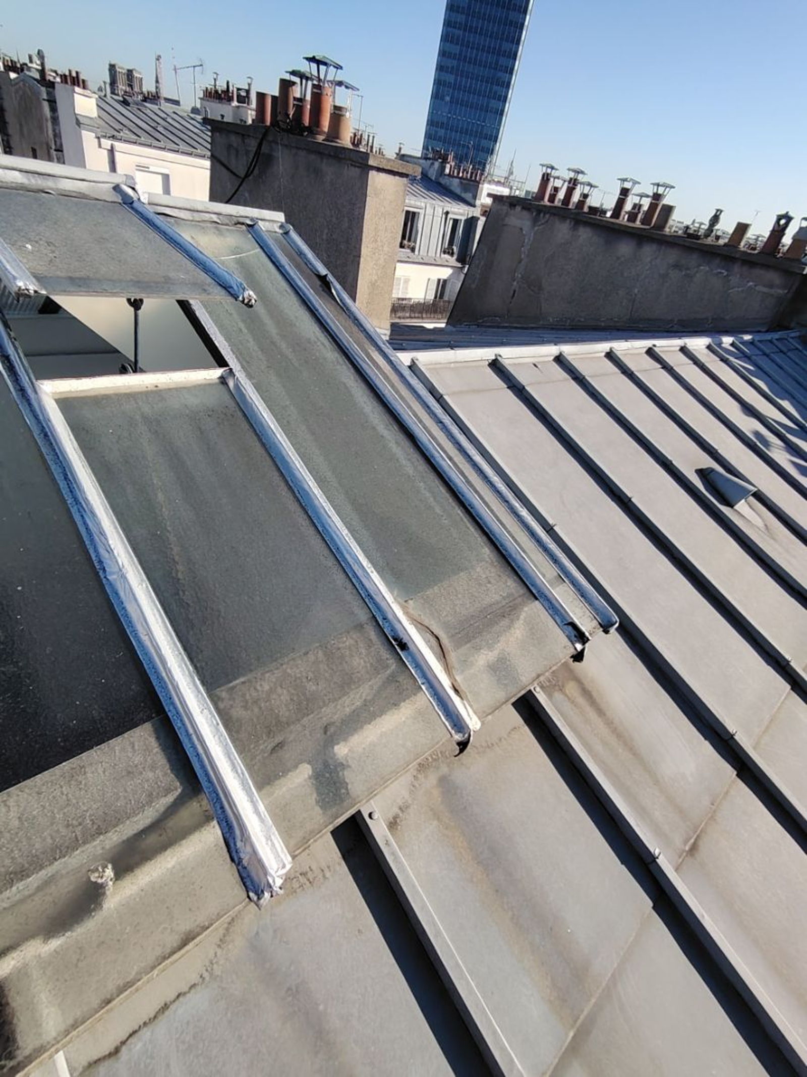 Chantier d'étanchéité sur façades à Paris à paris
