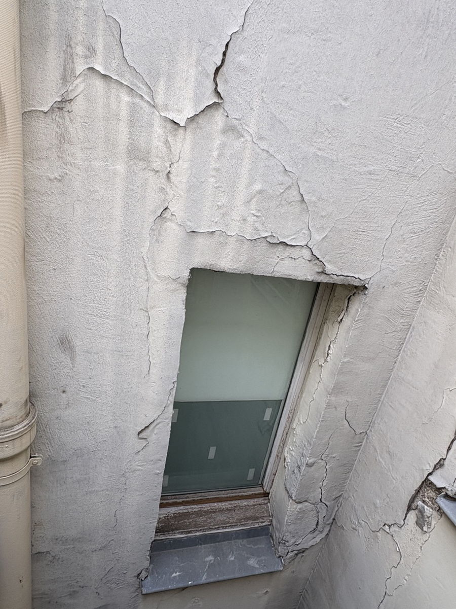 Installation de façade bois à Paris sur un immeuble — photo 8