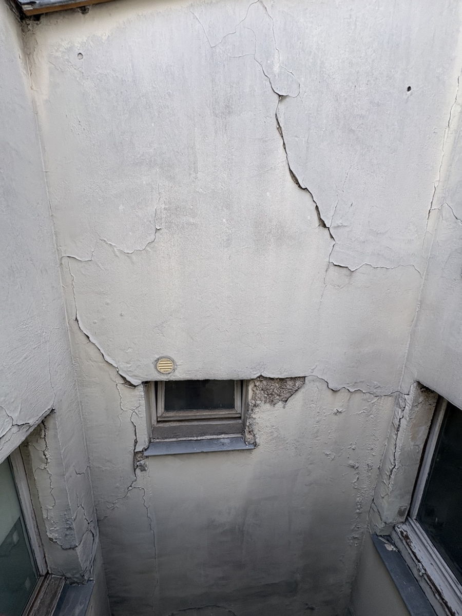 Installation de façade bois à Paris sur un immeuble — photo 15