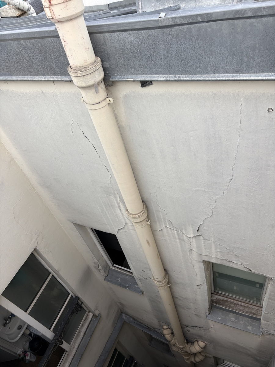 Installation de façade bois à Paris sur un immeuble — photo 17